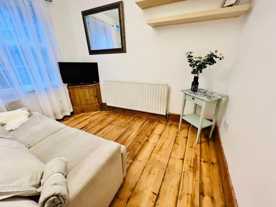 Cosy Cottage In Central Reading Free Parking & Fast Wifi 외부 사진